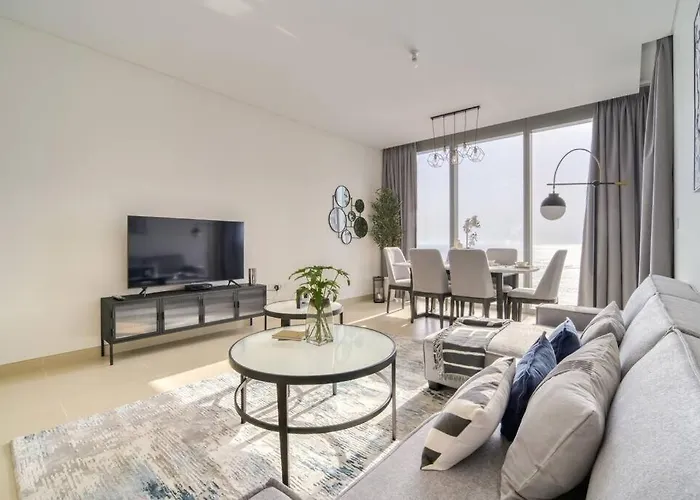 Luxury 2 Bed With Bluewater Views & Infinity Pool