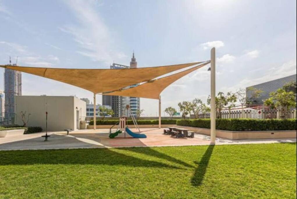Luxury 2 Bed With Bluewater Views & Infinity Pool Apartment